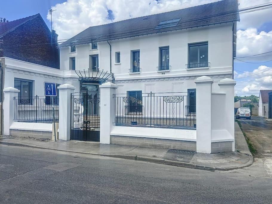 Appartement Neuf Proche Gare Margny-les-Compiegne Екстериор снимка